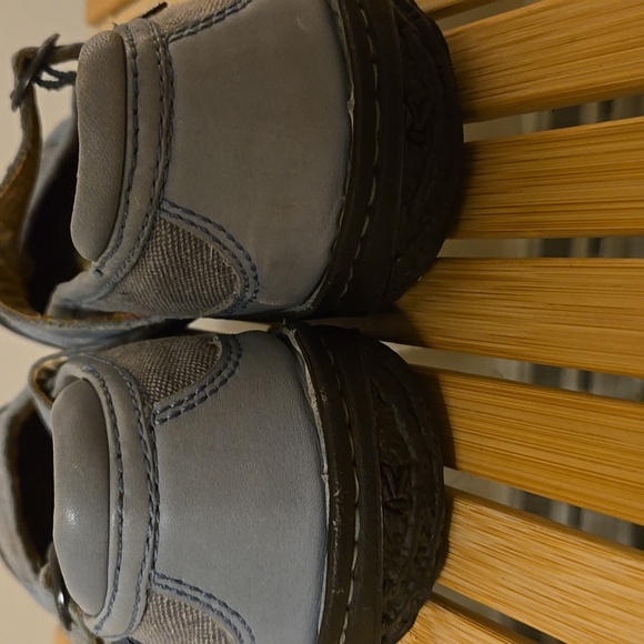 Keen ice blue suede Mary Janes - Picture 6 of 8